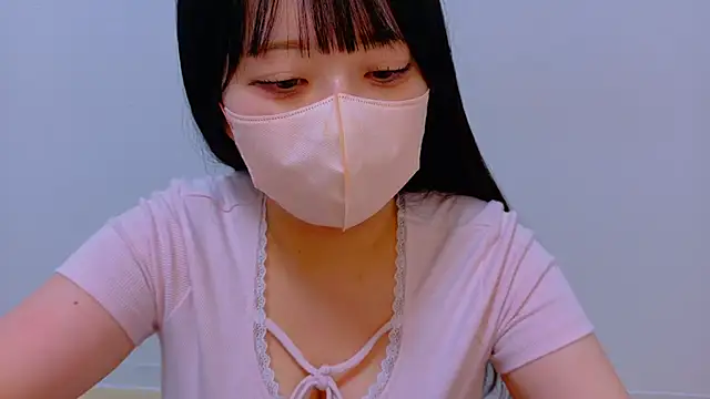 Snapshot of emiri_da_nyan chatting on July 9, 1:37 pm emiri da nyan online show from July 9, 1:37 pm