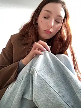 LilluKatten online show from April 23, 11:42 am