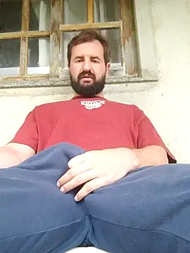 Snapshot of rooliv1 chatting on February 22, 4:05 pm rooliv1 online show from February 22, 4:05 pm