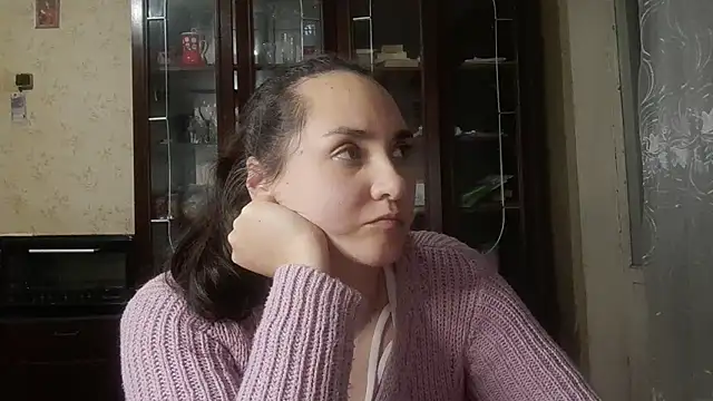 Snapshot of VoulezVous_Angel chatting on January 31, 7:11 pm VoulezVous Angel online show from January 31, 7:11 pm