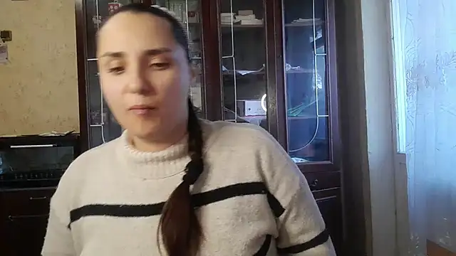 Snapshot of VoulezVous_Angel chatting on February 3, 10:20 am VoulezVous Angel online show from February 3, 10:20 am