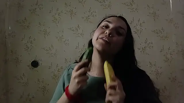 Snapshot of VoulezVous_Angel chatting on February 25, 5:11 pm VoulezVous Angel online show from February 25, 5:11 pm