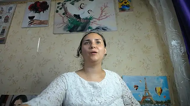 Snapshot of VoulezVous_Angel chatting on June 12, 5:12 pm VoulezVous Angel online show from June 12, 5:12 pm