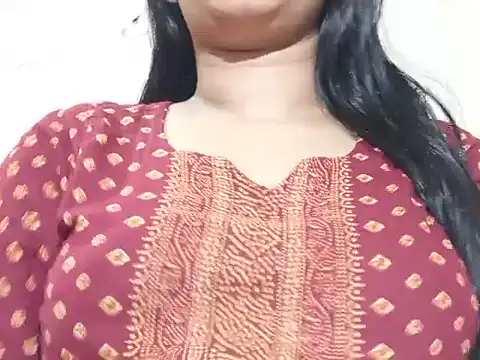 Snapshot of Nancy_queen001 chatting on November 17, 8:53 am Nancy queen001 online show from November 17, 8:53 am