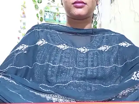 Snapshot of Nancy_queen001 chatting on November 28, 9:28 pm Nancy queen001 online show from November 28, 9:28 pm