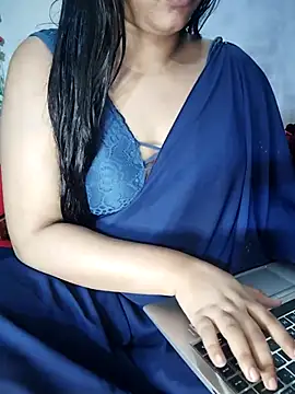 Snapshot of Nancy_queen001 chatting on December 13, 7:53 pm Nancy queen001 online show from December 13, 7:53 pm