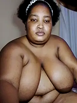 Snapshot of MassiveBoobsxxxx chatting on November 24, 11:15 pm MassiveBoobsxxxx online show from November 24, 11:15 pm