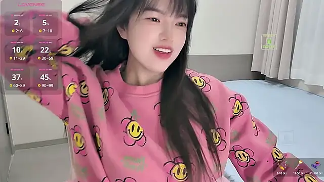 Snapshot of Dialog_Mu chatting on November 15, 10:23 am Dialog Mu online show from November 15, 10:23 am