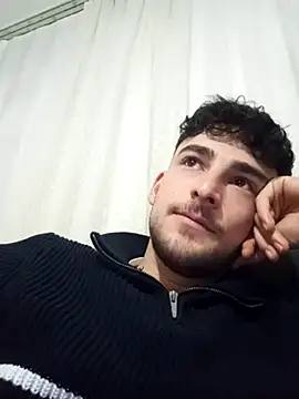 yasinesra757  online show from February 26, 8:30 pm