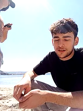 yasinesra757  online show from April 19, 8:46 am