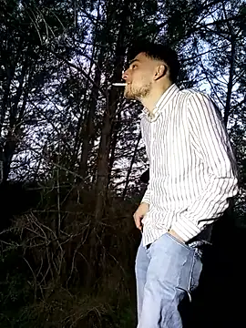 yasinesra757  online show from April 20, 5:05 pm