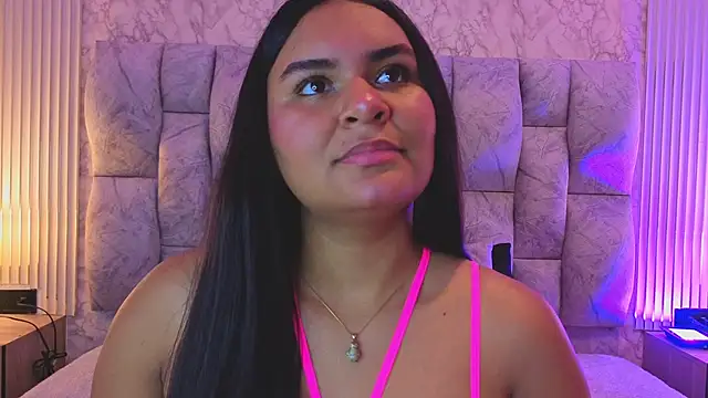 amarahanks1 online show from November 14, 12:37 pm