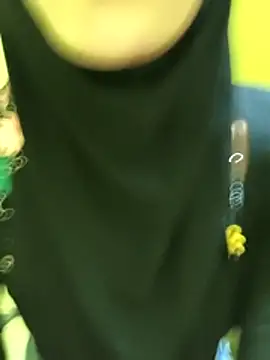 Snapshot of Sexy_Adaye chatting on November 17, 4:57 pm Sexy Adaye online show from November 17, 4:57 pm