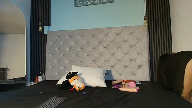 Snapshot of Liia_Leens chatting on November 26, 4:02 am Liia Leens online show from November 26, 4:02 am