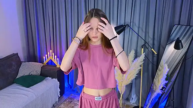 Snapshot of KarlaMagnett chatting on November 19, 3:12 pm KarlaMagnett online show from November 19, 3:12 pm