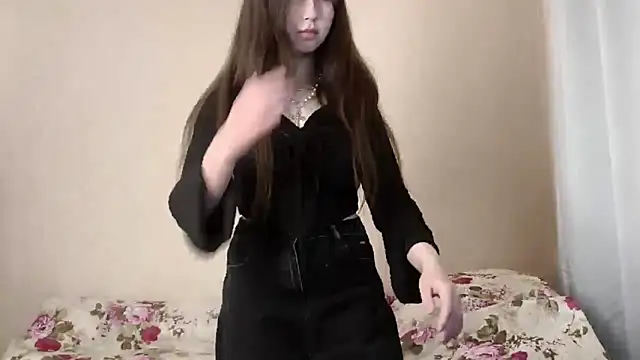 Monibronce online show from November 5, 3:34 pm