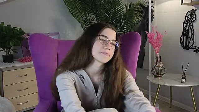 Snapshot of TalishaParadee chatting on November 1, 11:34 am TalishaParadee online show from November 1, 11:34 am