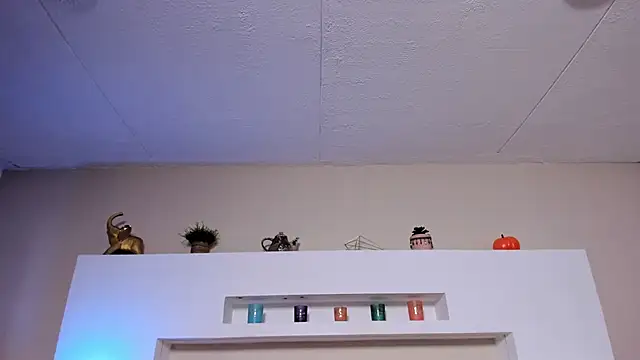 Snapshot of Sophie_Russell_ chatting on November 16, 5:29 pm Sophie Russell online show from November 16, 5:29 pm