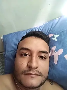 Snapshot of yeisonren99 chatting on November 4, 2:49 pm yeisonren99 online show from November 4, 2:49 pm