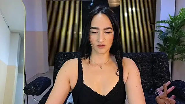 Snapshot of malen_fitnessmilf chatting on February 19, 1:07 pm malen fitnessmilf online show from February 19, 1:07 pm