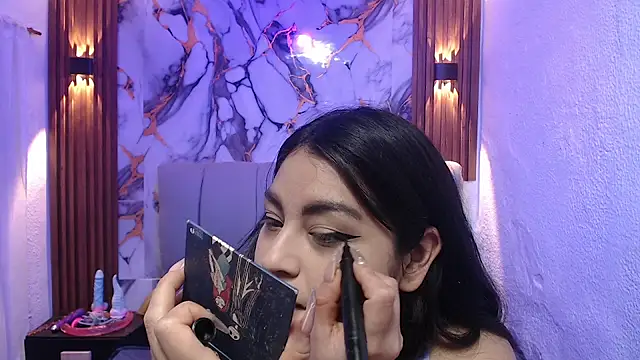 Snapshot of lehia_285 chatting on November 3, 1:23 pm lehia 285 online show from November 3, 1:23 pm