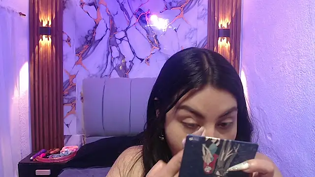 Snapshot of lehia_285 chatting on November 4, 1:21 pm lehia 285 online show from November 4, 1:21 pm