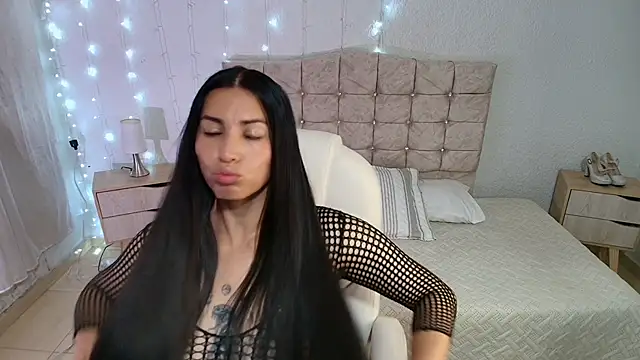 iriina hotbusty online show from November 18, 10:36 pm