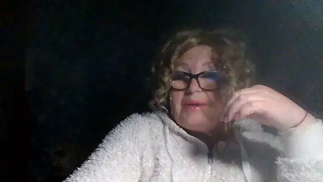 Snapshot of Milaniya606 chatting on November 1, 6:43 pm Milaniya606 online show from November 1, 6:43 pm