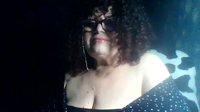 Snapshot of Milaniya606 chatting on November 13, 6:18 pm Milaniya606 online show from November 13, 6:18 pm