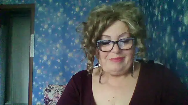 Snapshot of Milaniya606 chatting on November 15, 7:27 am Milaniya606 online show from November 15, 7:27 am