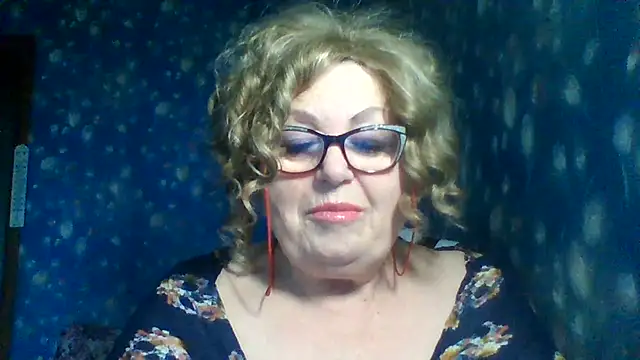 Snapshot of Milaniya606 chatting on December 5, 8:01 am Milaniya606 online show from December 5, 8:01 am