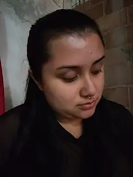 CurvyNoir online show from December 20, 4:47 pm