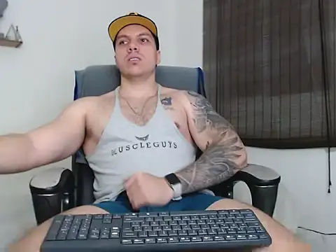 Noah Swagger  online show from November 29, 8:28 am