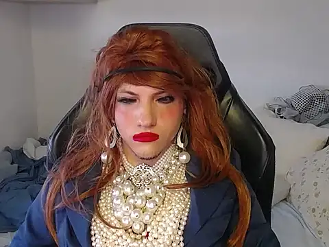 Snapshot of VanesaCrossic chatting on October 22, 8:03 am VanesaCrossic online show from October 22, 8:03 am