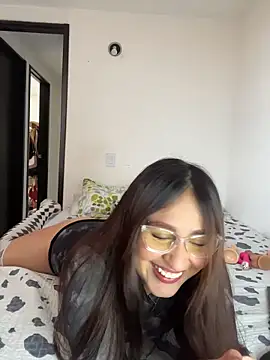 Saray lo online show from November 6, 7:48 pm