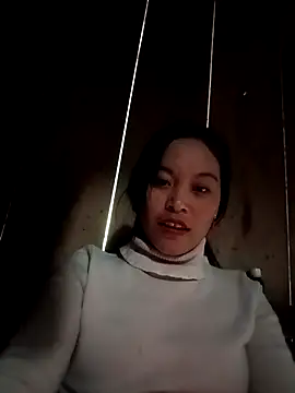 Snapshot of Alice-567 chatting on November 29, 8:39 am Alice-567 online show from November 29, 8:39 am