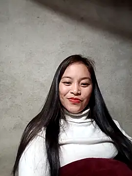 Snapshot of Alice-567 chatting on December 16, 1:16 pm Alice-567 online show from December 16, 1:16 pm