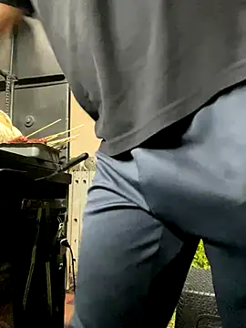 Snapshot of Dylams_maja chatting on November 16, 11:21 pm Dylams maja online show from November 16, 11:21 pm