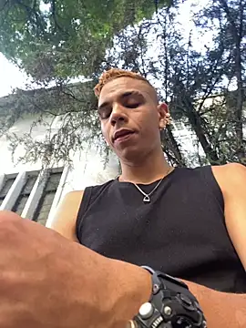 Snapshot of Dylams_maja chatting on December 4, 9:23 pm Dylams maja online show from December 4, 9:23 pm