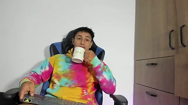 dorman boy online show from February 18, 1:45 am