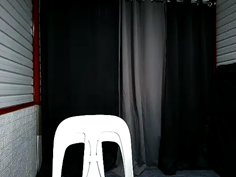 Snapshot of xwildflowerx chatting on December 1, 3:22 am xwildflowerx online show from December 1, 3:22 am