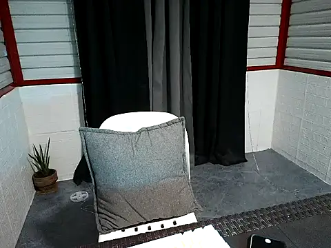 xwildflowerx online show from March 11, 9:32 pm