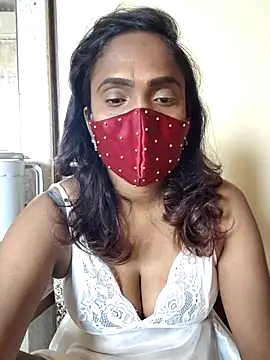 Snapshot of Queen-dhivya chatting on March 2, 7:59 am Queen-dhivya online show from March 2, 7:59 am