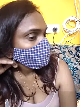Queen-dhivya online show from March 31, 5:02 pm