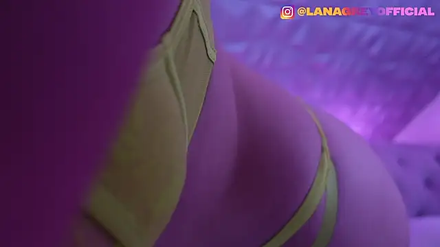 Snapshot of Lana-Grey chatting on November 27, 9:39 pm Lana-Grey online show from November 27, 9:39 pm