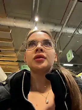 KristiRich online show from November 29, 8:28 am