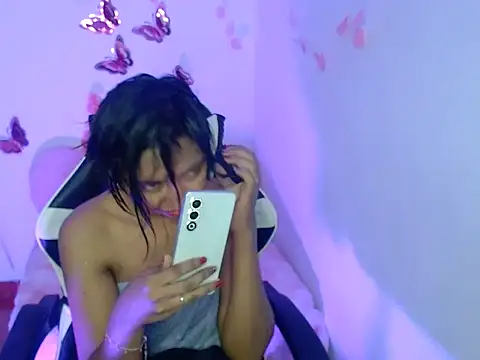 Snapshot of Samanta_777 chatting on November 13, 4:11 am Samanta 777 online show from November 13, 4:11 am