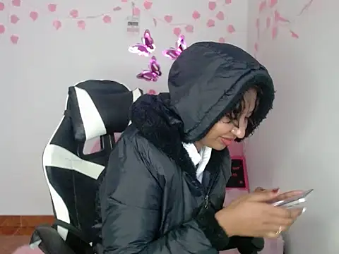 Snapshot of Samanta_777 chatting on November 29, 9:18 pm Samanta 777 online show from November 29, 9:18 pm