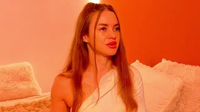 Snapshot of Mirra_ chatting on December 2, 5:46 am Mirra online show from December 2, 5:46 am