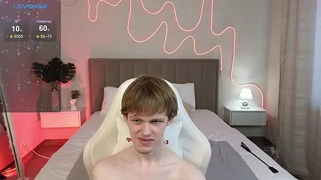 Fakeangel87 online show from November 12, 4:35 am